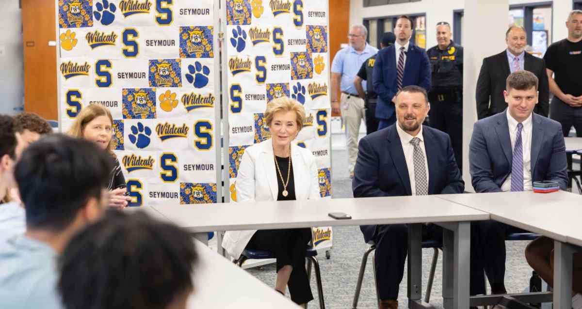 Education Secretary Linda McMahon Visits Seymour Schools