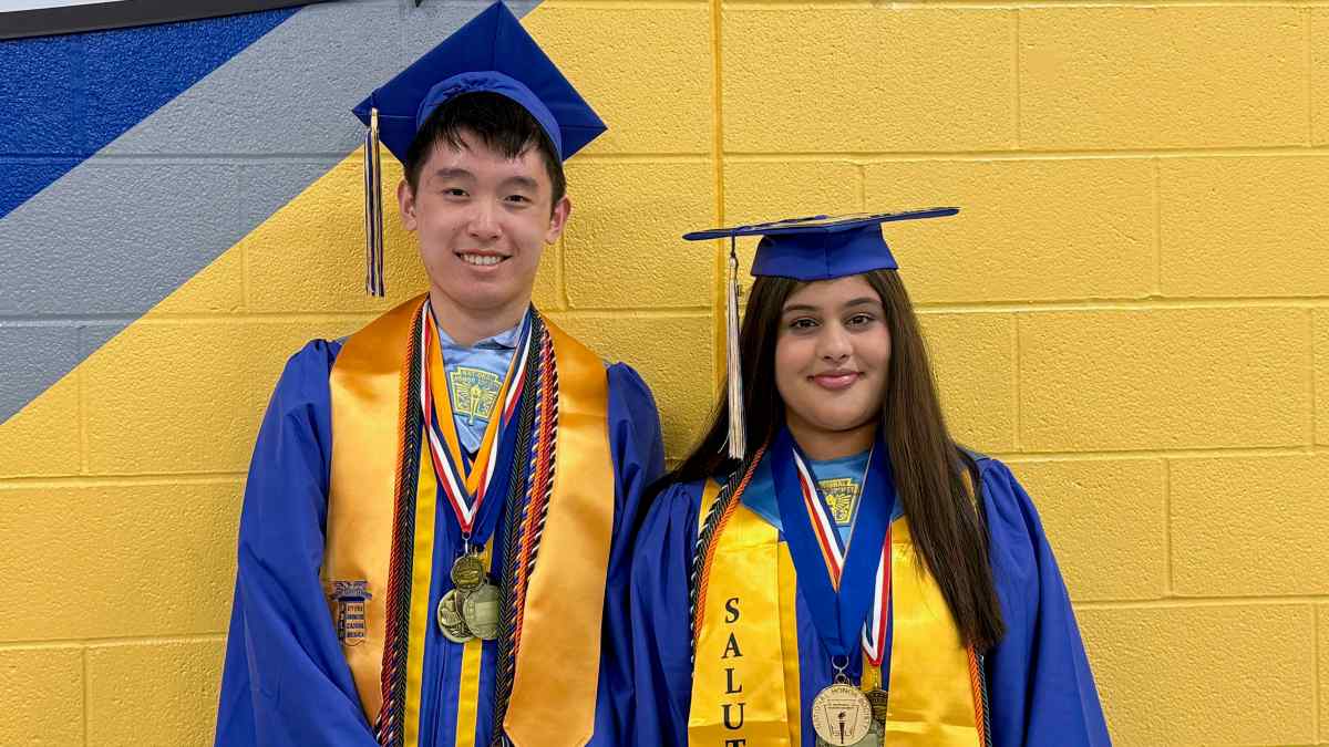 Seymour High School Graduates 149