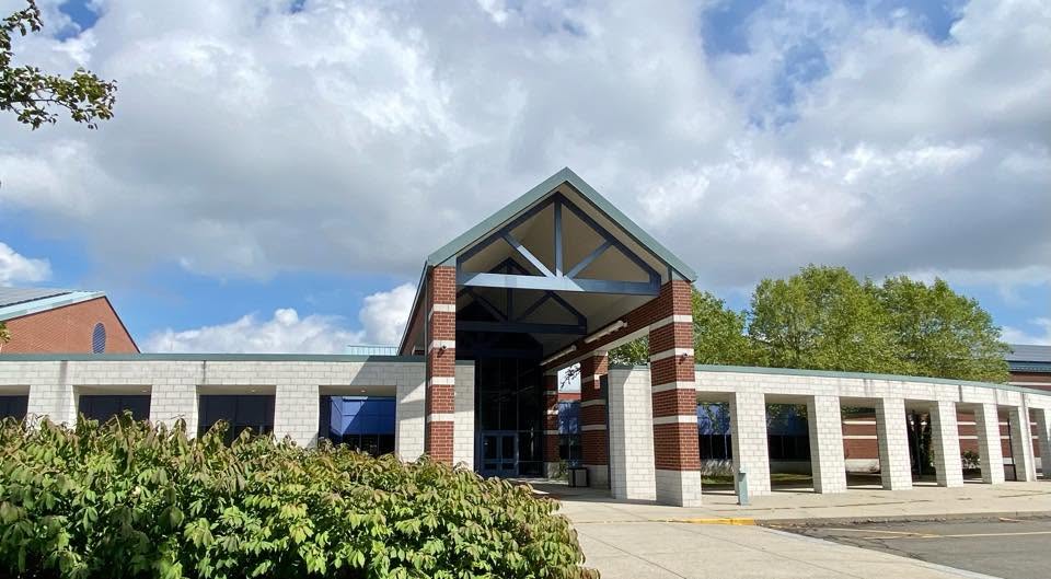 U.S. News & World Report Recognizes Seymour Middle School